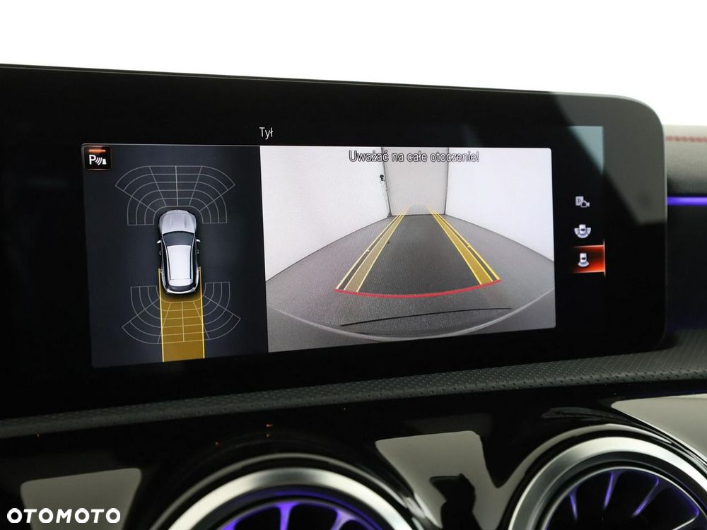 Mercedes-Benz CLA 200 d 8G-DCT AMG Line - 25