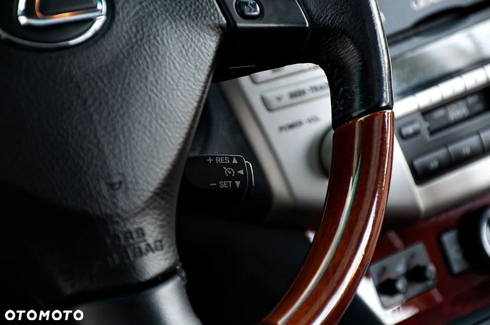 Lexus RX 400h Prestige + - 38