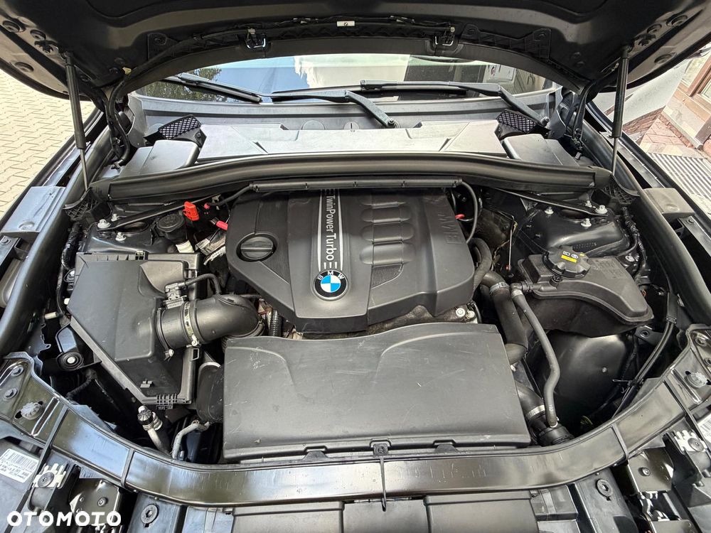 BMW X1 sDrive18d xLine - 40