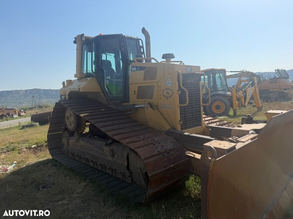 Caterpillar CAT D6N Buldozer - 2