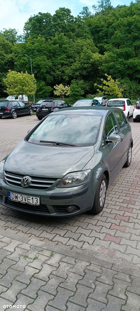 Volkswagen Golf Plus 1.6 FSI Comfortline - 9