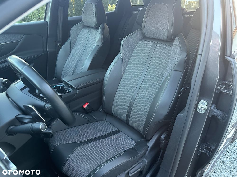 Peugeot 3008 1.2 PureTech Allure Pack S&S EAT8 - 7