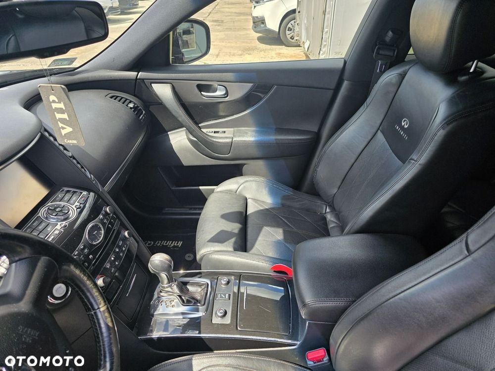 Infiniti QX70 3.0d S Premium - 11