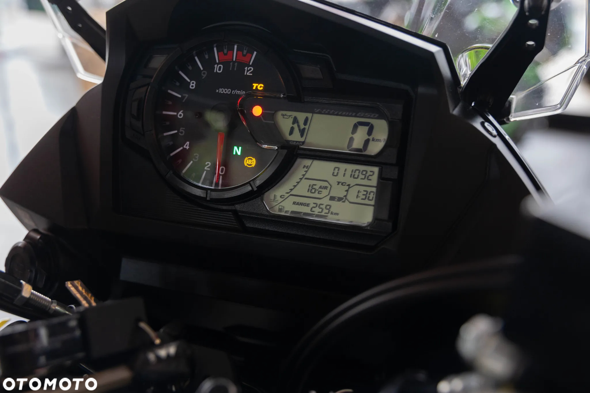 Suzuki DL - 24