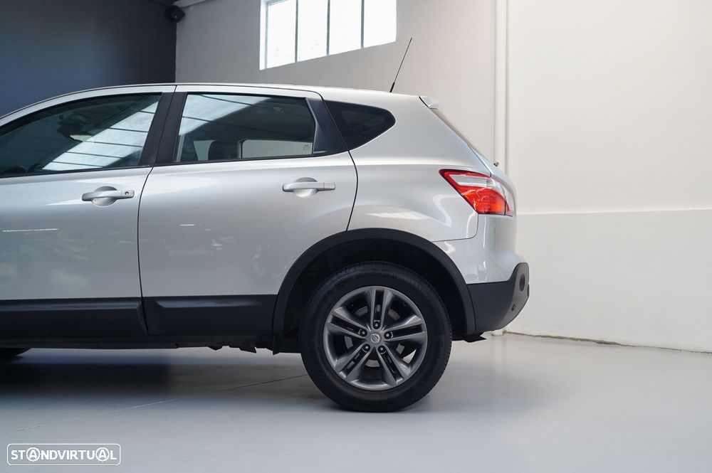 Nissan Qashqai 1.5 dCi 360 - 15