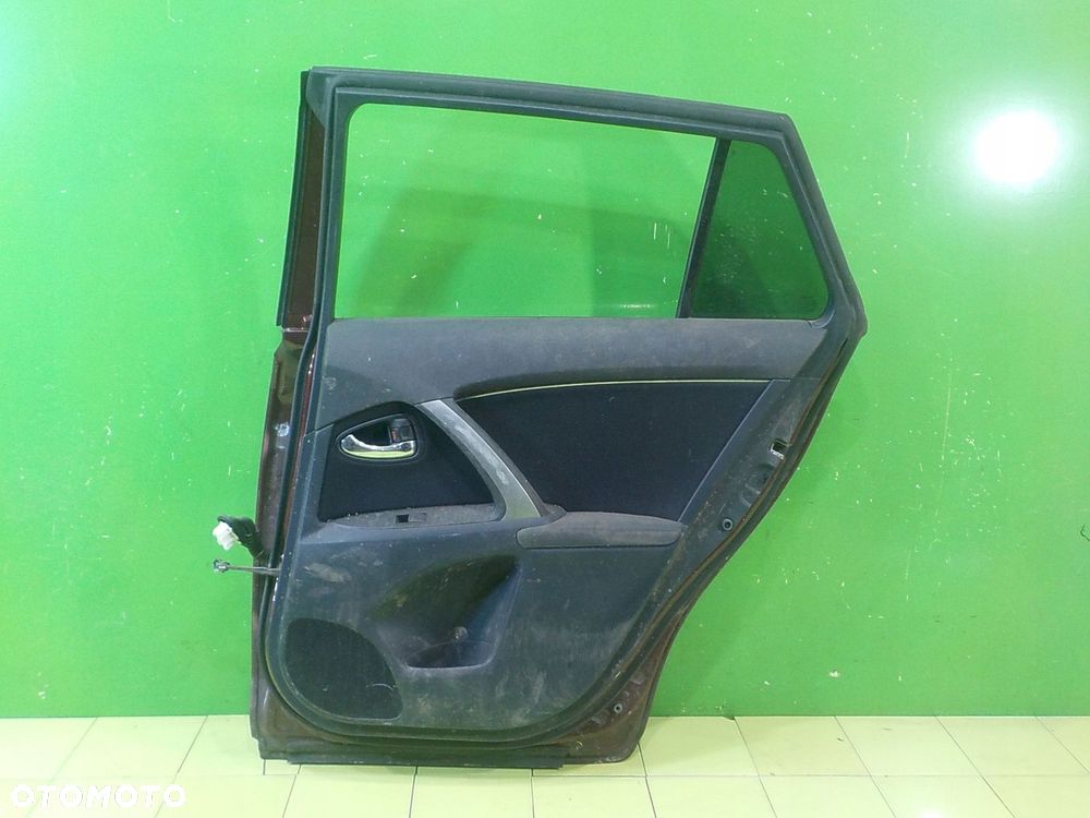 TOYOTA AVENSIS III T27 LIFT I 1.8 B 12r KOMBI 5D drzwi prawe tyl kompletne - 10