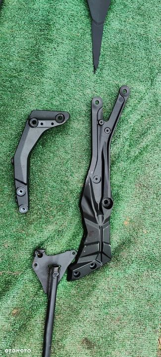 KAWASAKI Z800 Owiewka Siedzenie Koło Felga Pompka Hamulca Ośka Ogon - 7