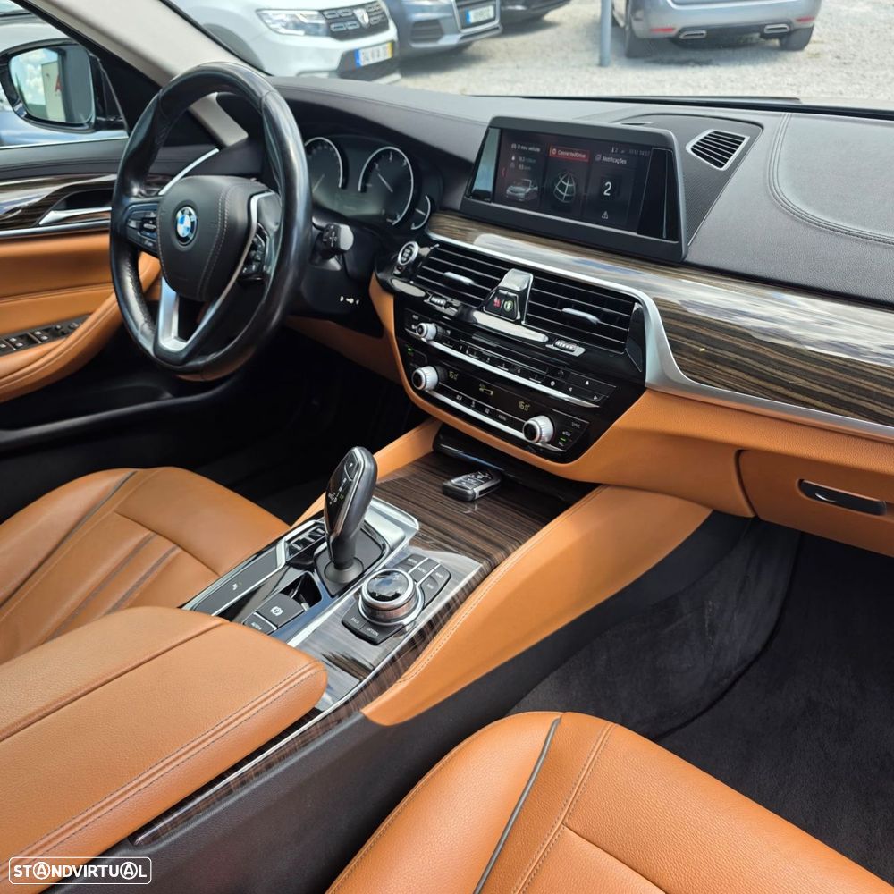 BMW 520 d Line Luxury Auto - 32