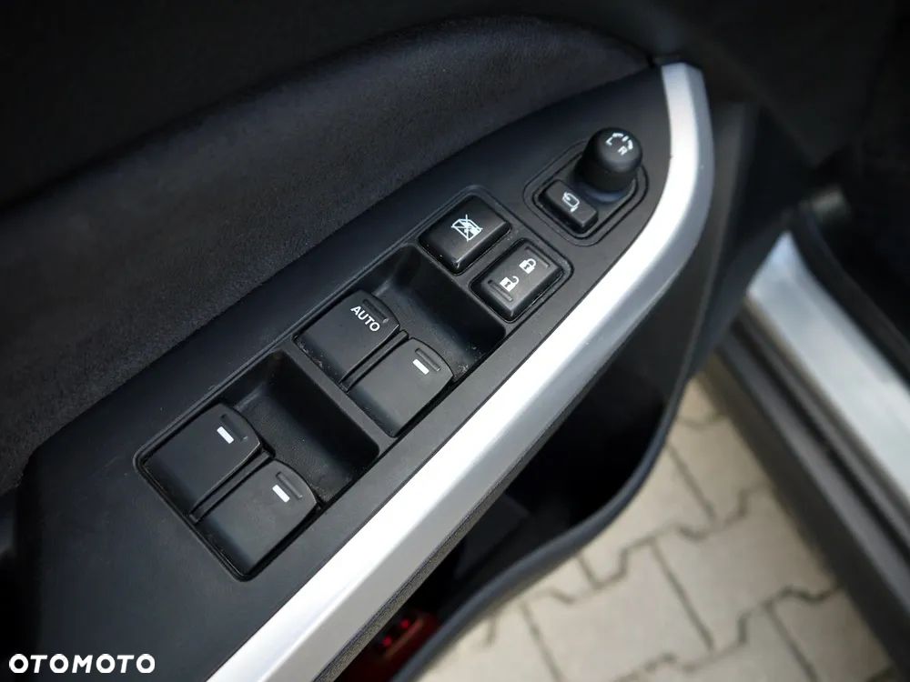 Suzuki Vitara 1.6 DDiS (4x2) Comfort+ - 26