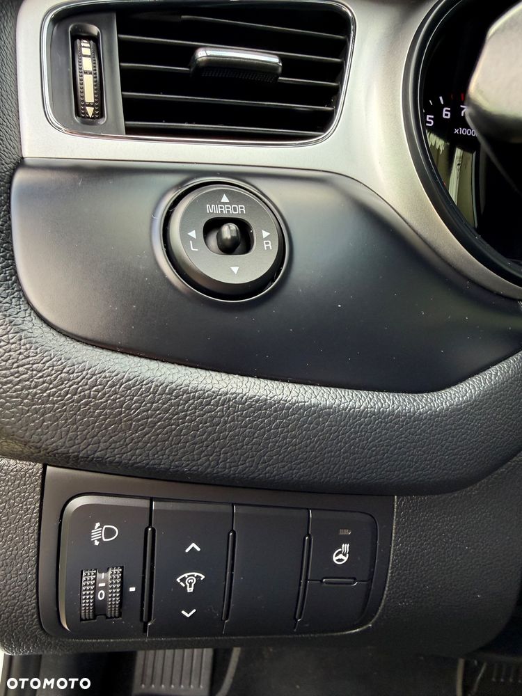 Kia Ceed - 17
