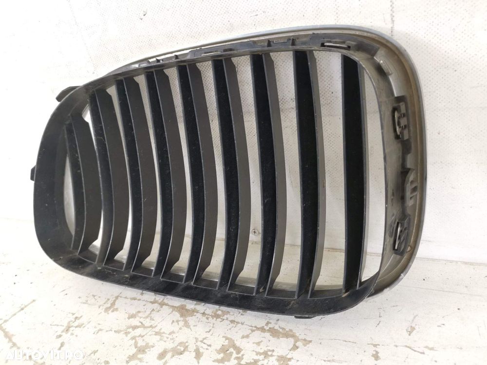 Grila Radiator Nara Dreapta BMW Seria 7 F01/F02 [2008 - 2012] Original - 7
