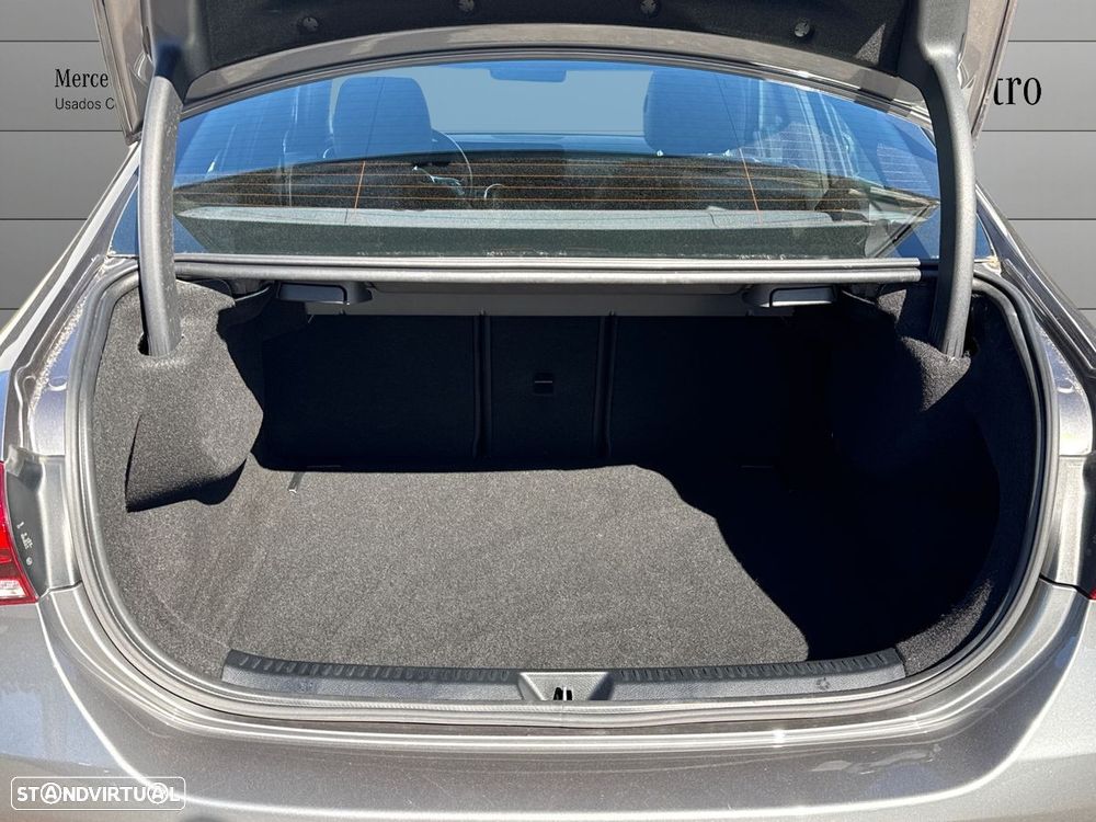 Mercedes-Benz A 180 d AMG Line - 20