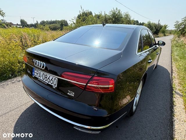 Audi A8 - 6