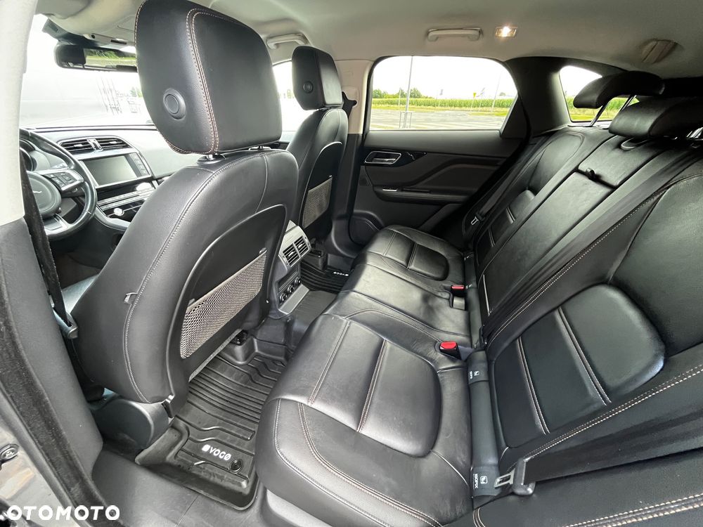 Jaguar F-Pace 2.0 i4D AWD Prestige - 21
