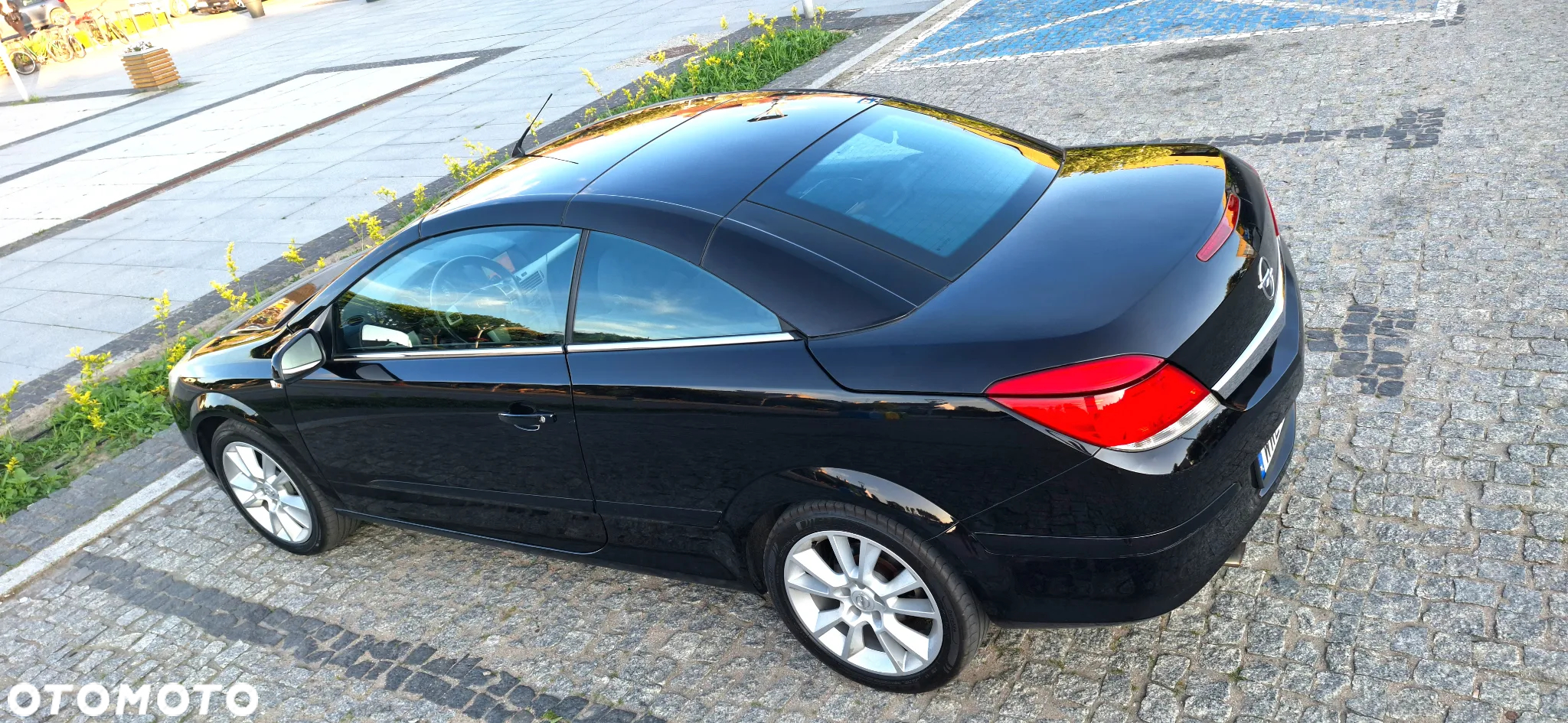 Opel Astra TwinTop 1.8 Enjoy - 3