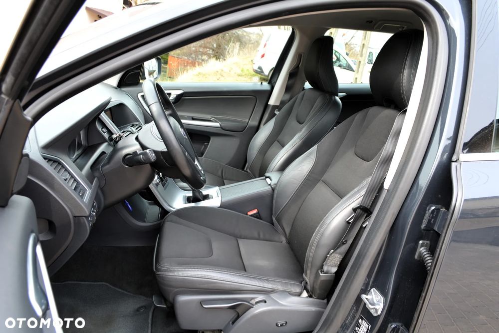 Volvo XC 60 D3 Momentum - 15