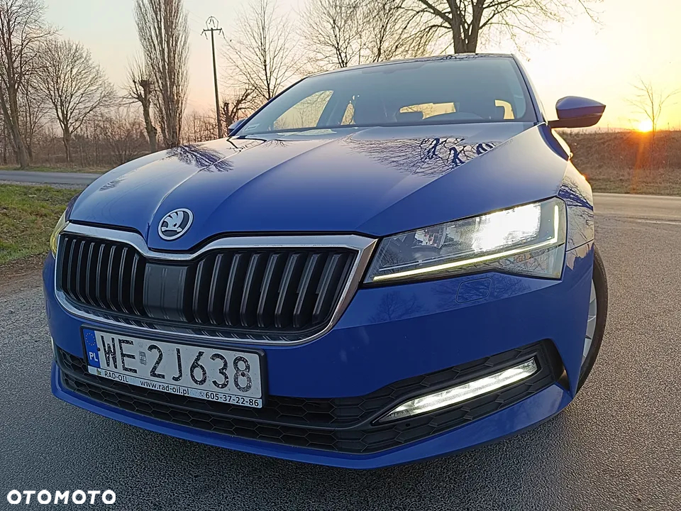 Skoda Superb 2.0 TDI Ambition - 2