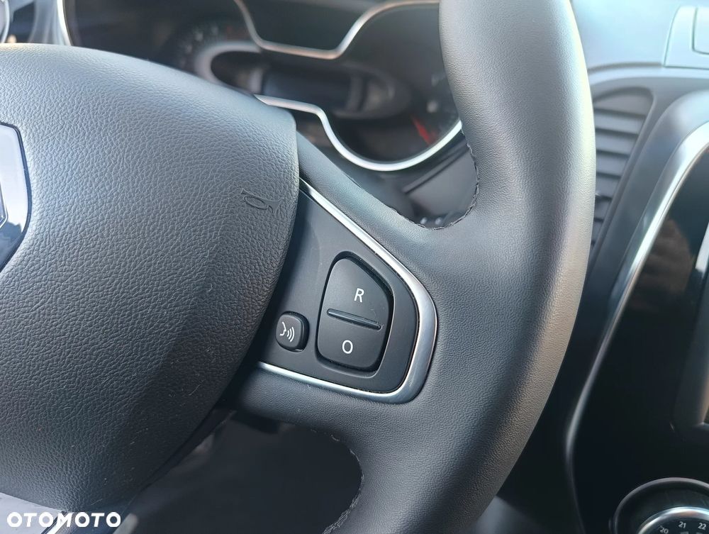 Renault Captur - 22