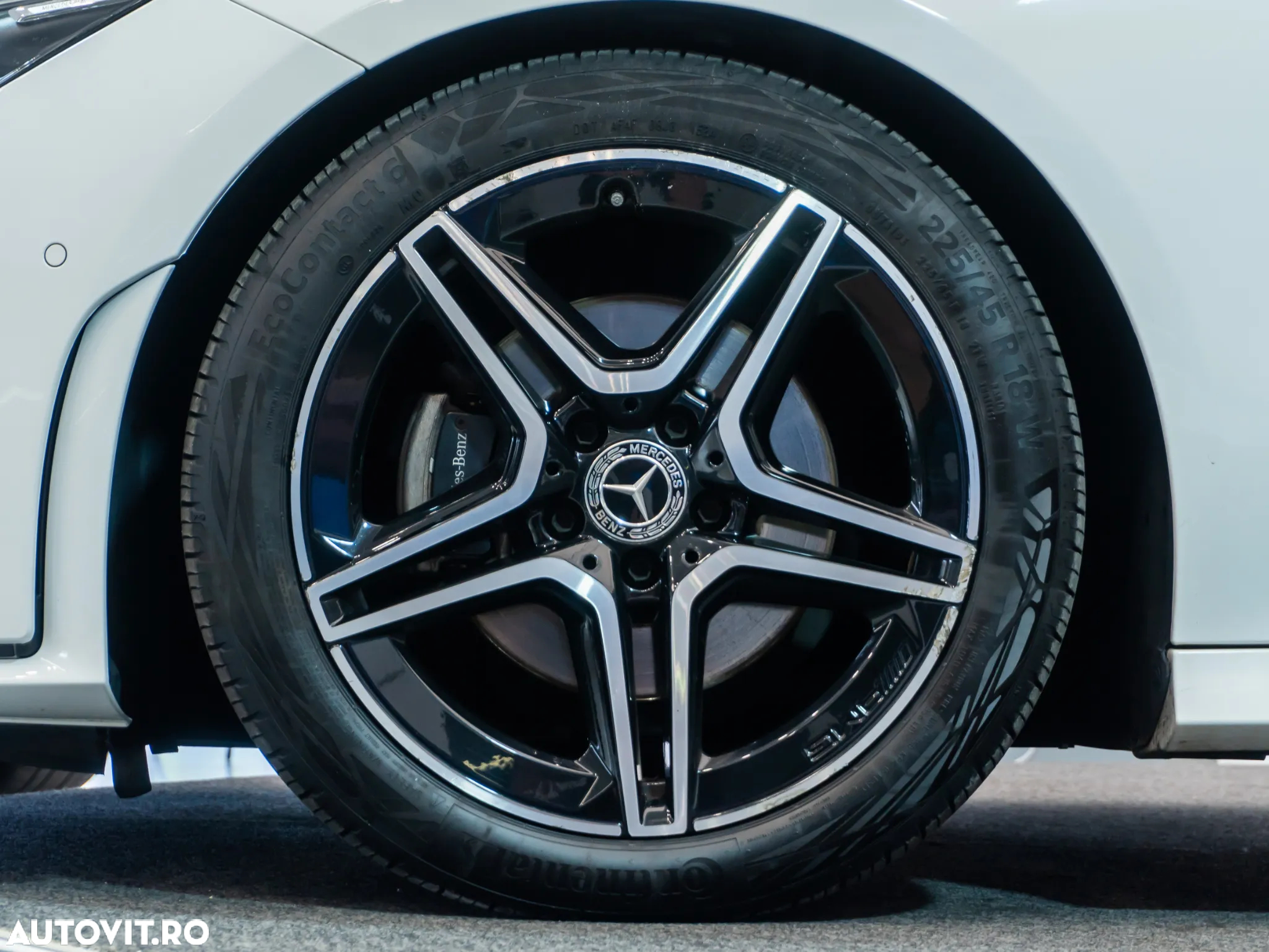Mercedes-Benz CLA 180 d 7G-DCT AMG Line - 14