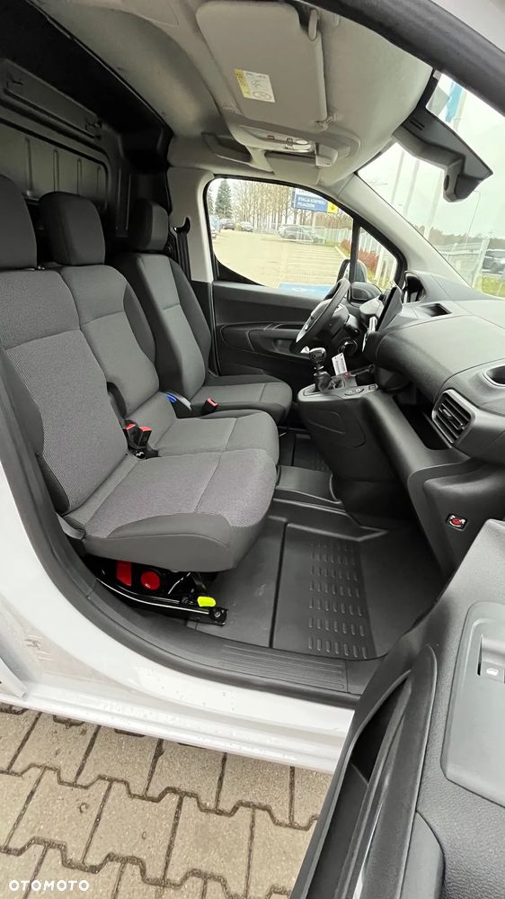 Peugeot Partner - 13
