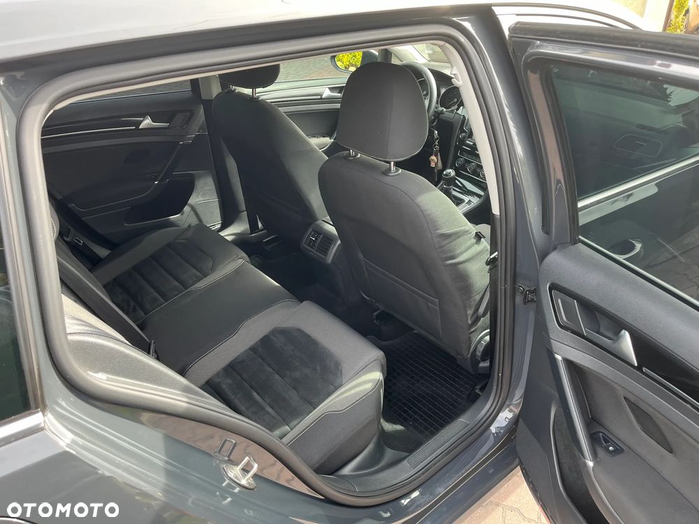 Volkswagen Golf 2.0 TDI SCR Highline - 22