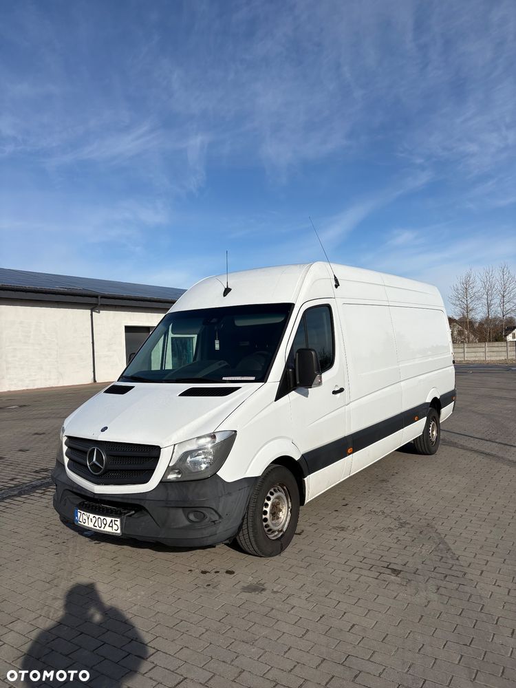 Mercedes-Benz Sprinter - 1