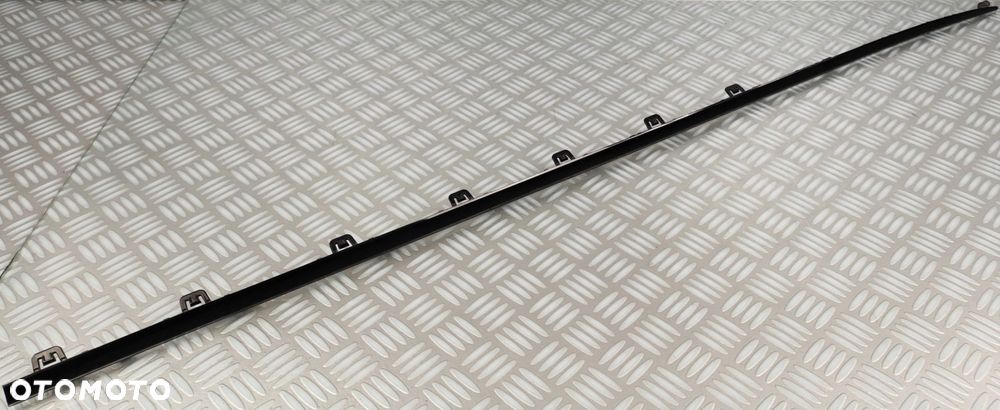 2146987600 listwa ozdobna progu prawego MERCEDES W214 E KLASA AMG - 5