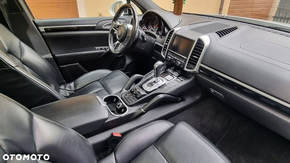 Porsche Cayenne - 13