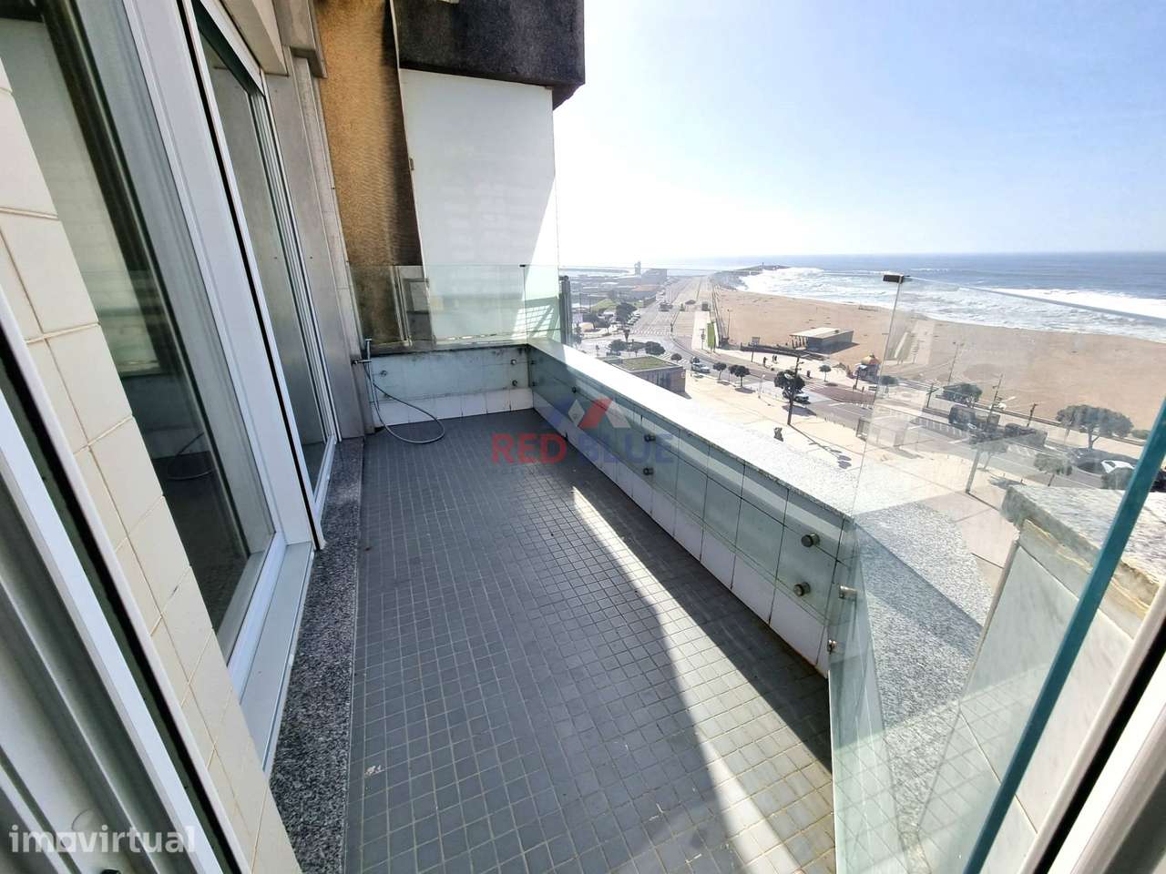 APARTAMENTO T4, 1ª LINHA DE MAR, VISTAS DE MAR, PÓVOA DE VARZIM - Grande imagem: 2/31