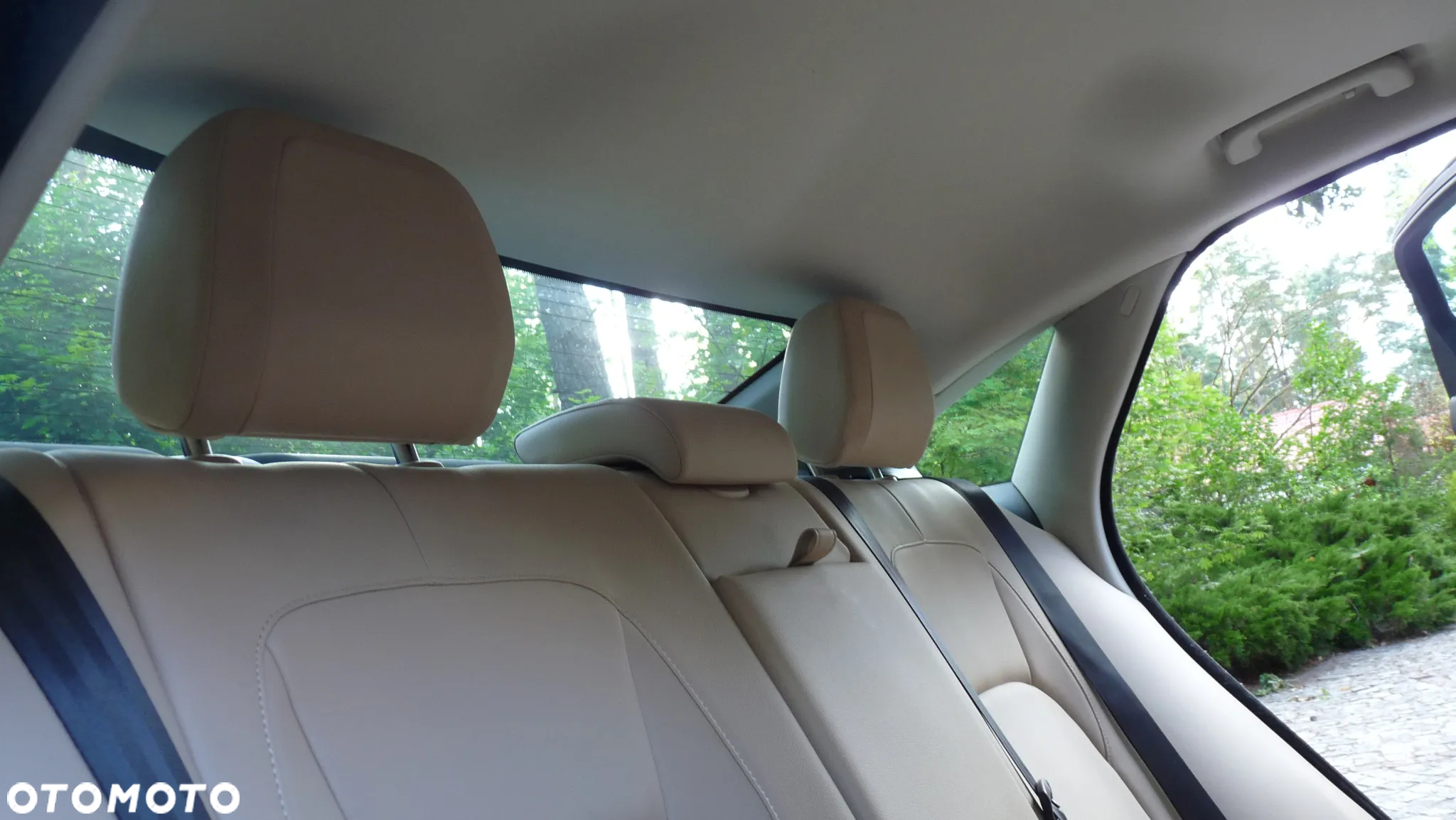 Jaguar XF 35t AWD Portfolio - 37