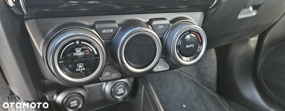 Suzuki Swift 1.2 Premium Plus - 28