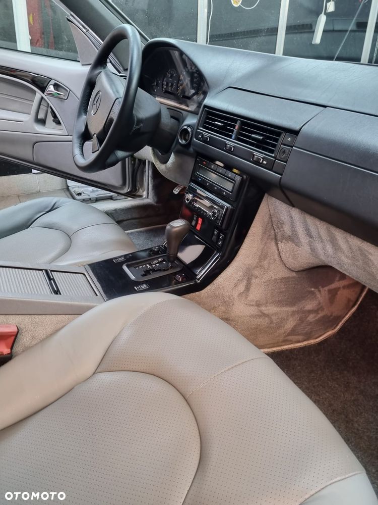 Mercedes-Benz SL 320 - 7