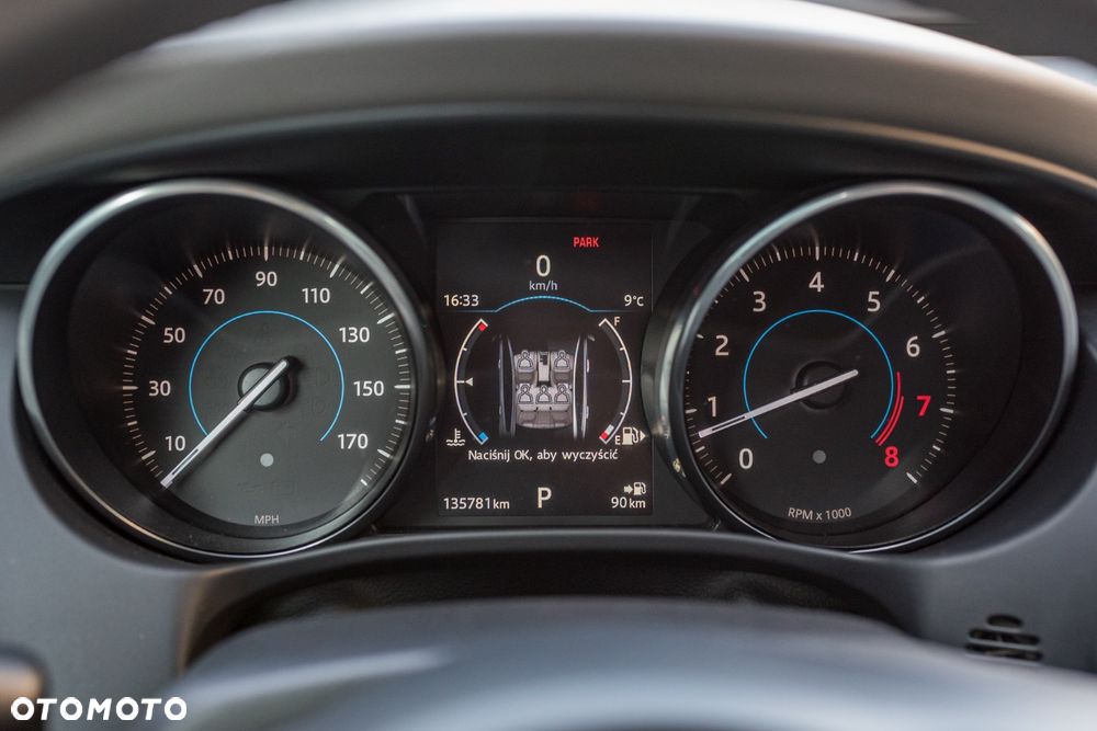 Jaguar XE 2.0 T Prestige - 27