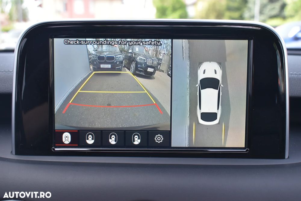 Kia Stinger 2.0 T-GDI RWD GT Line - 16