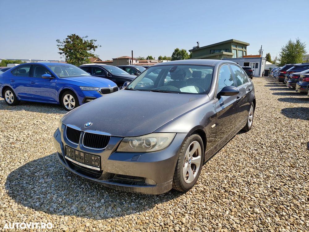 BMW Seria 3 318i Edition Sport - 1