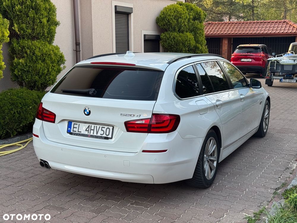BMW Seria 5 520d Blue Performance - 4