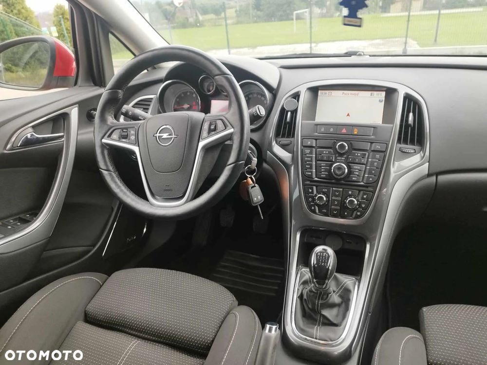 Opel Astra IV 1.6 T Executive - 13