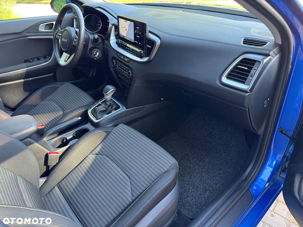 Kia Ceed - 13