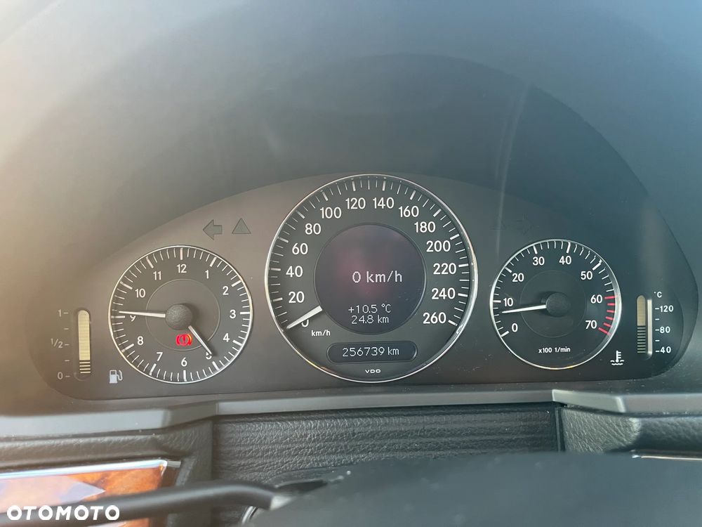 Mercedes-Benz Klasa E - 14