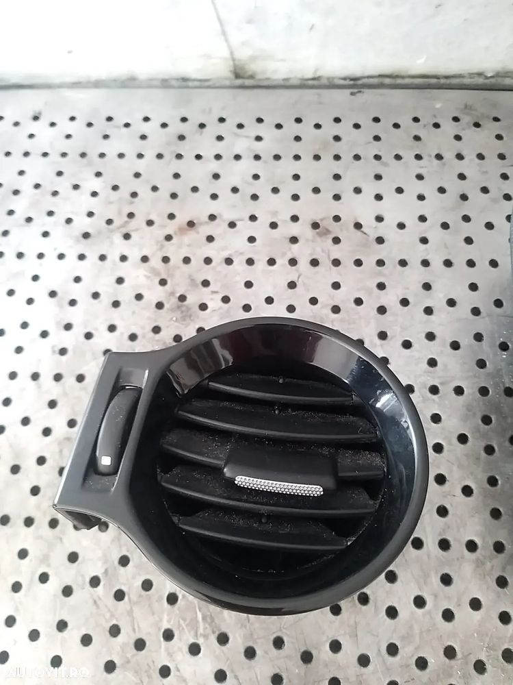 Grila ventilatie aer stanga bord renault koleos 1 hy 68761jy00 - 1