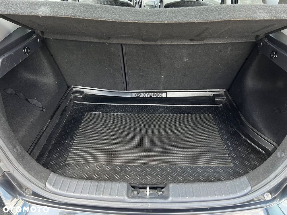 Hyundai i30 1.4 Classic + - 21