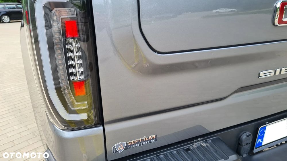 GMC Sierra - 8