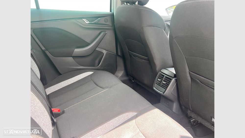Skoda Kamiq 1.0 TSI DSG - 18