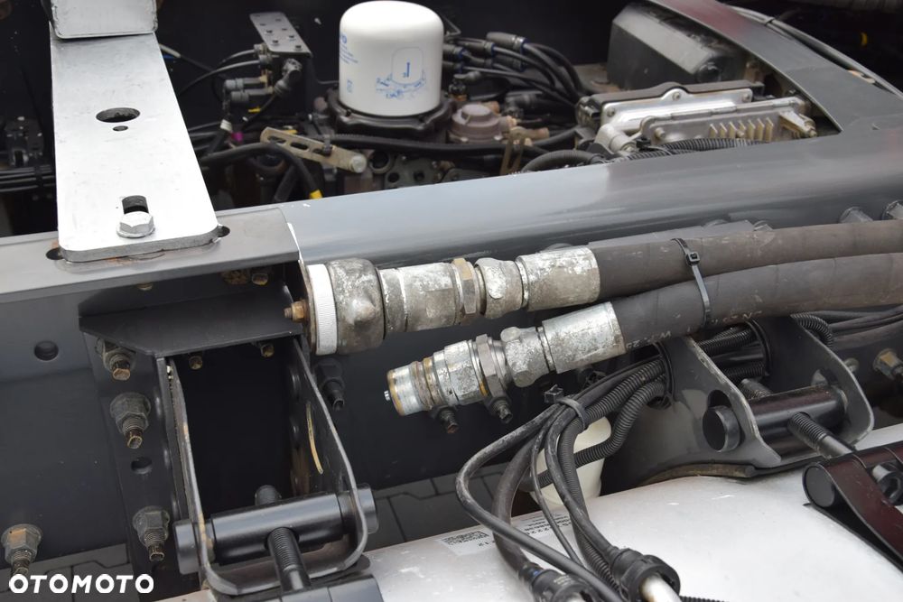 Volvo FH500 / NISKA KABINA / HYDRAULIKA / EURO 6 / ACC / LEDY / ALUFELGI / SERWISOWANY / SPROWADZONY - 20