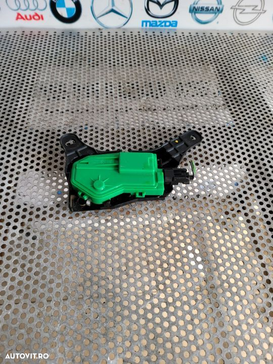 Motoras Actuator Blocator Rezervor Kia Ceed An 2012-2016 Dezmembrez Kia Ceed - 2