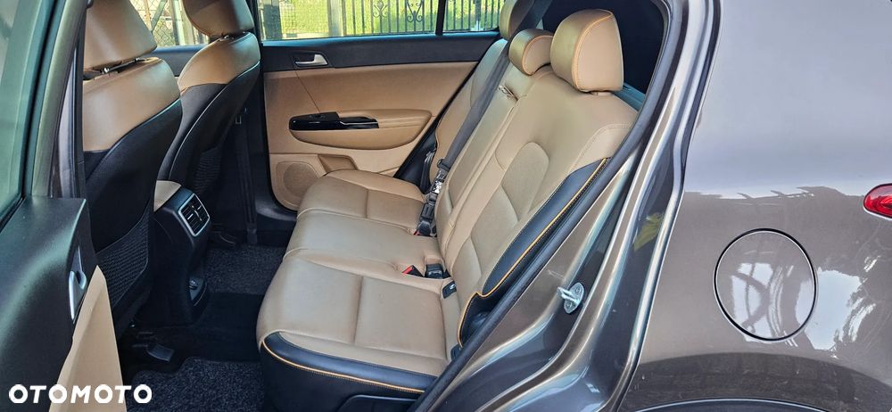 Kia Sportage 1.6 GDI Business Line 2WD - 29