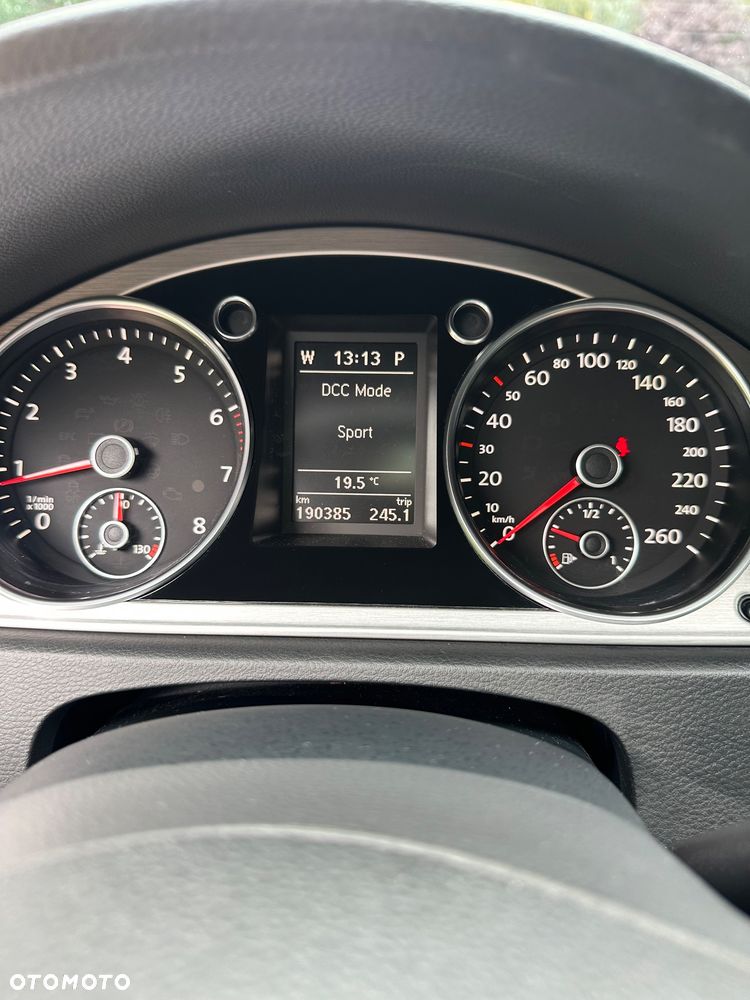 Volkswagen Passat 2.0 TSI Highline DSG - 21