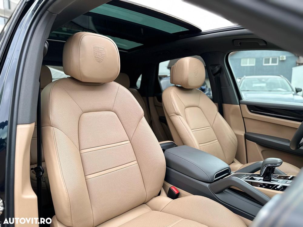 Porsche Cayenne Tiptronic S - 11