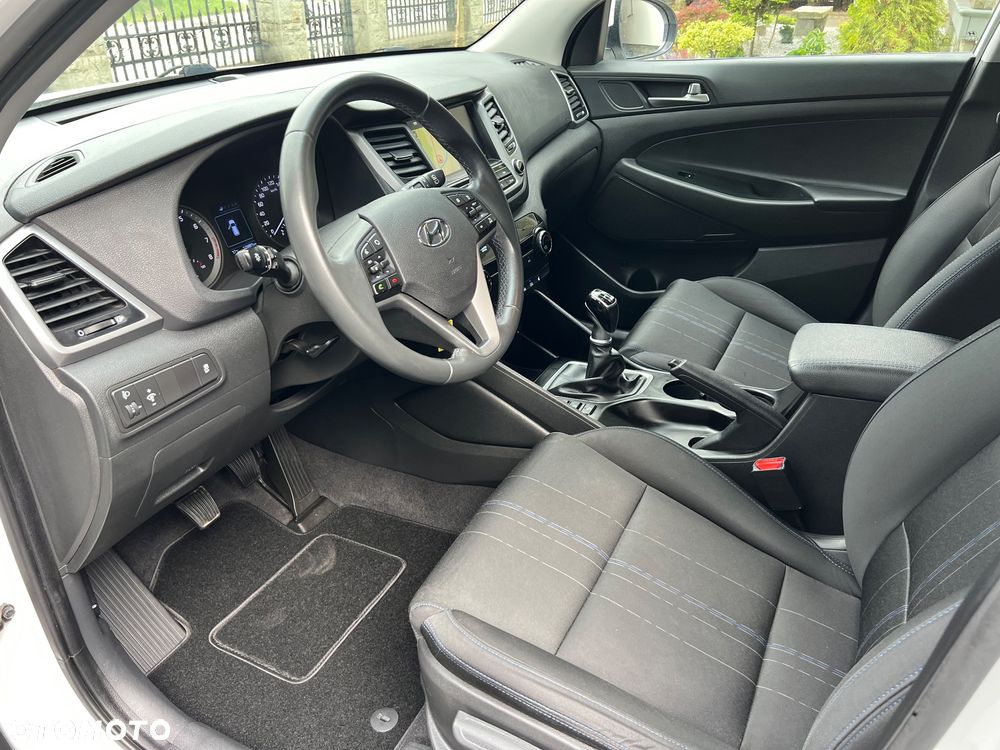 Hyundai Tucson blue 1.6 GDi 2WD Navi - 10