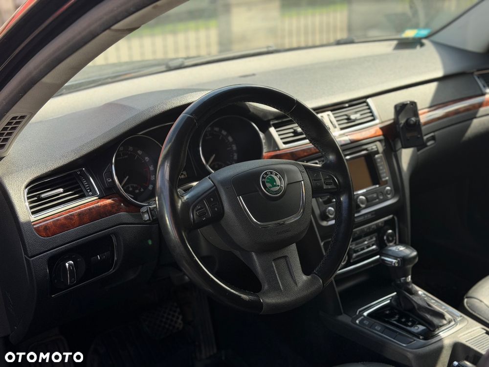 Skoda Superb 2.0 TDI DSG Elegance - 7